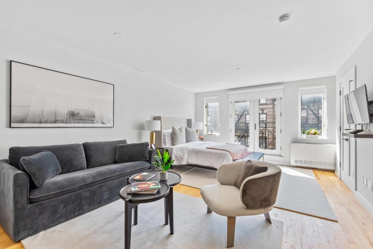 Luxe Studio Ste In Upper East Side With Charming Juliet Balcony Casa de férias