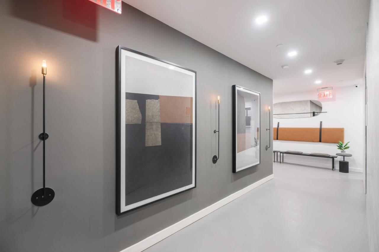Luxe Studio Ste In Upper East Side With Charming Juliet Balcony Nova York